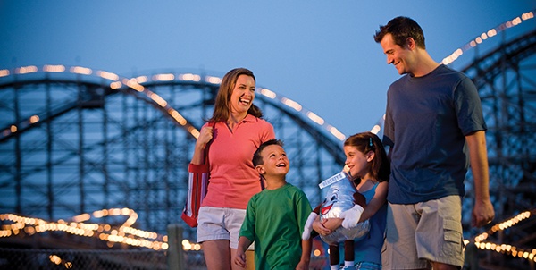 stay&play_1.jpg Family at Hersheypark