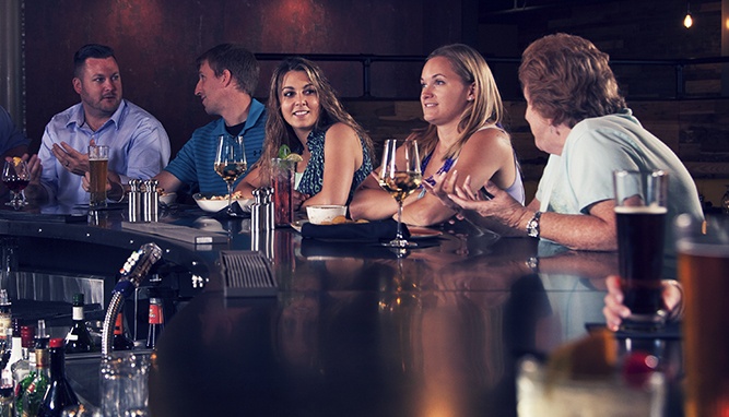 wh_dine_1.jpg women dining at bar